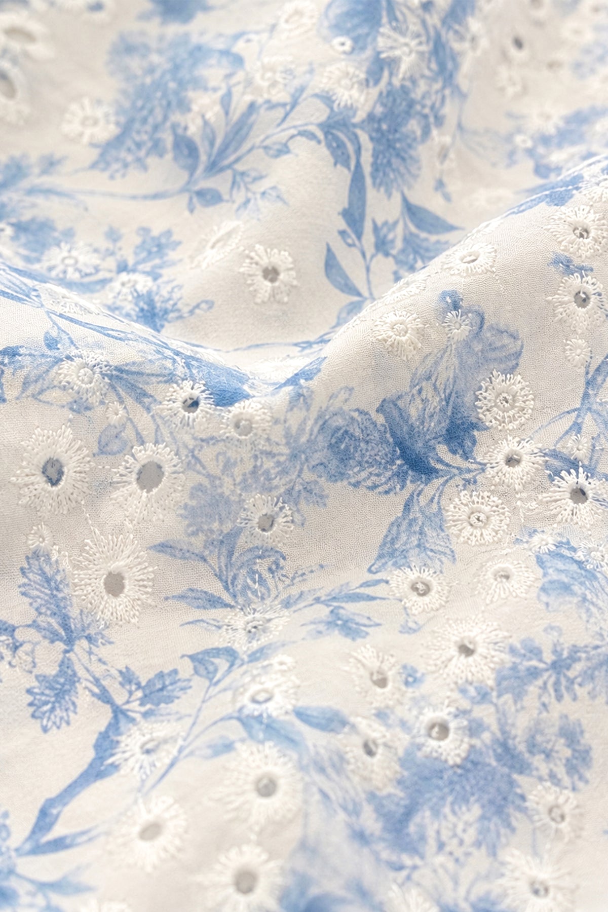 ENSEMBLE À BRODERIE ANGLAISE