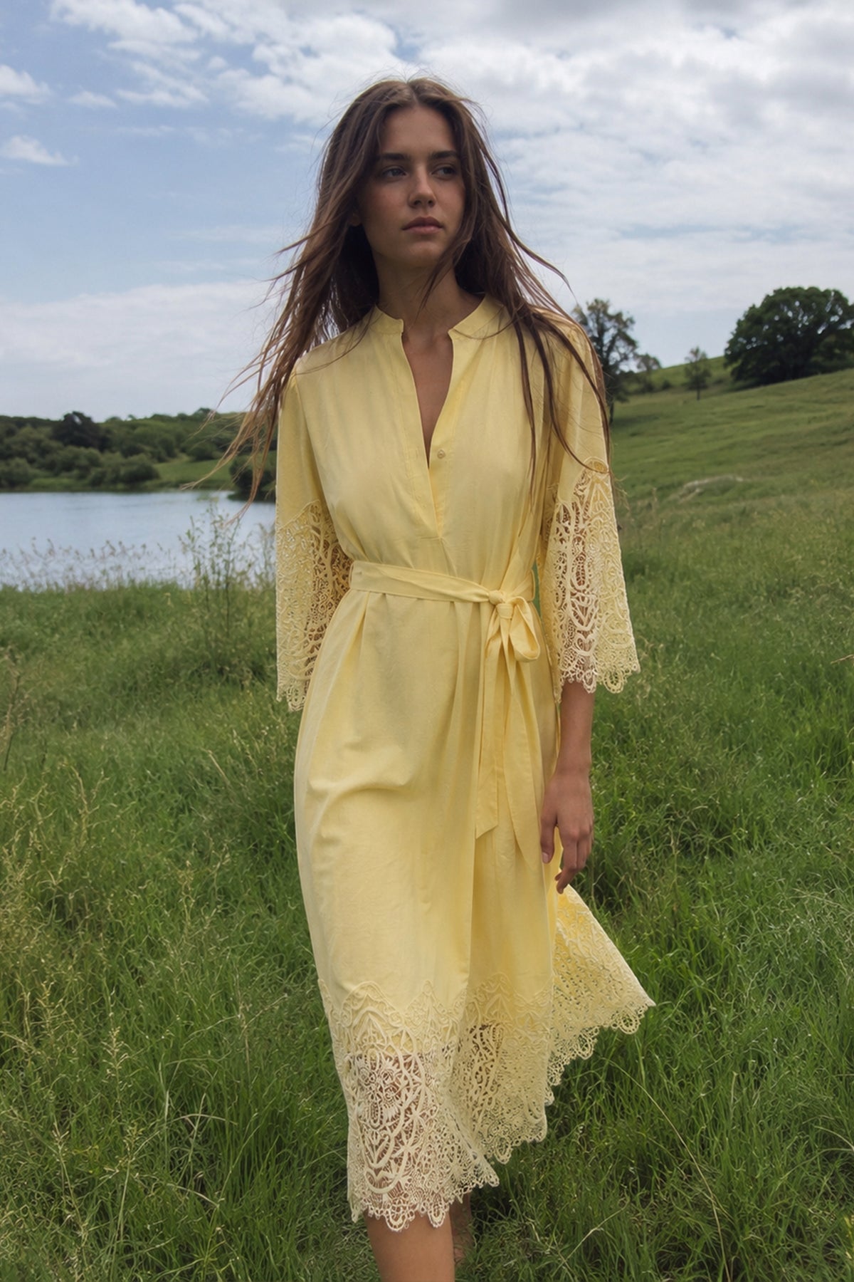 ROBE MIDI À BRODERIE ANGLAISE