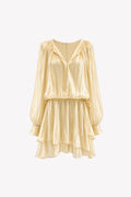 ROBE COURTE À VOLANTS